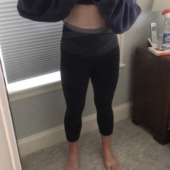 cropped Lululemon leggings - Picture 5 of 6